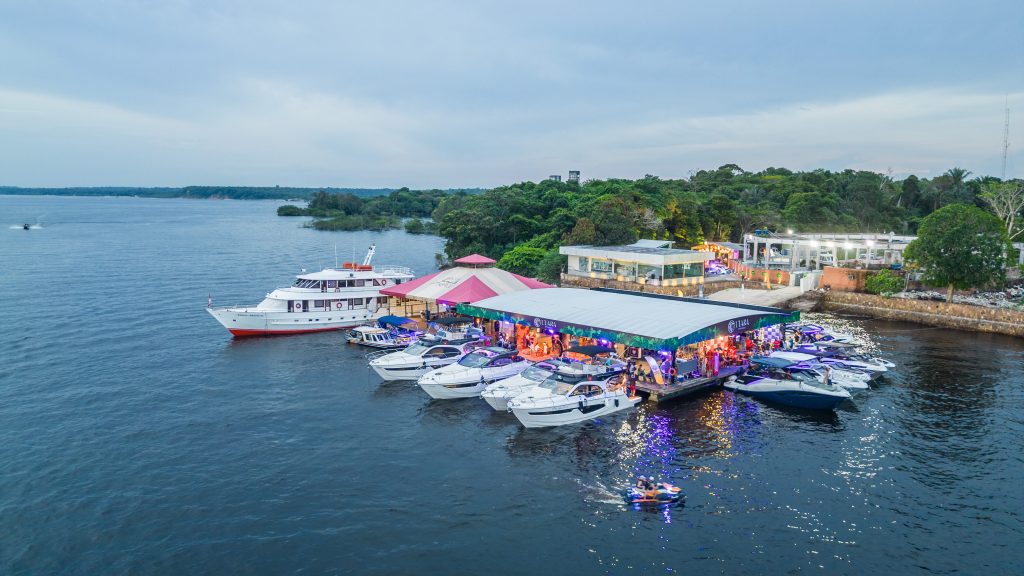 Barco Show: Navegando Rumo ao Desenvolvimento