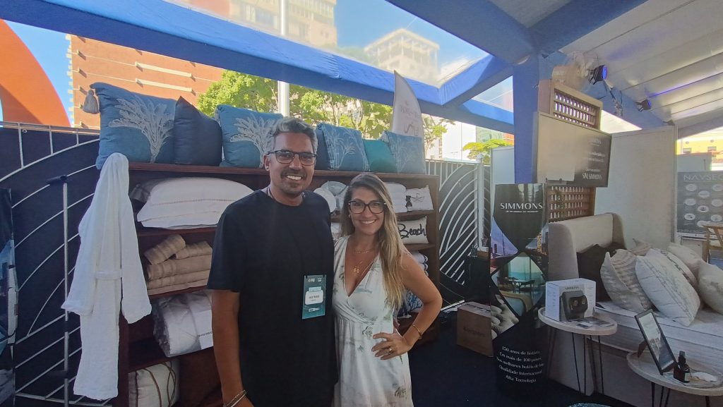 TK Náutica e Simmons marcam presença na Barco Show Bahia 2025 com estande repleto de conforto e inovação