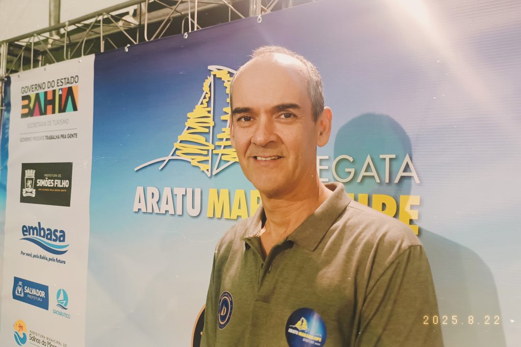 “Regata Aratu-Maragogipe fortalece toda a cadeia náutica da Bahia”, afirma comodoro Lúcio Bahia na abertura do evento