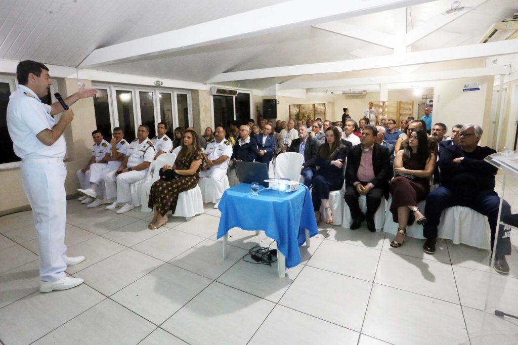 PALESTRA E HOMENAGEM MARCAM EVENTO DA SOAMAR SALVADOR