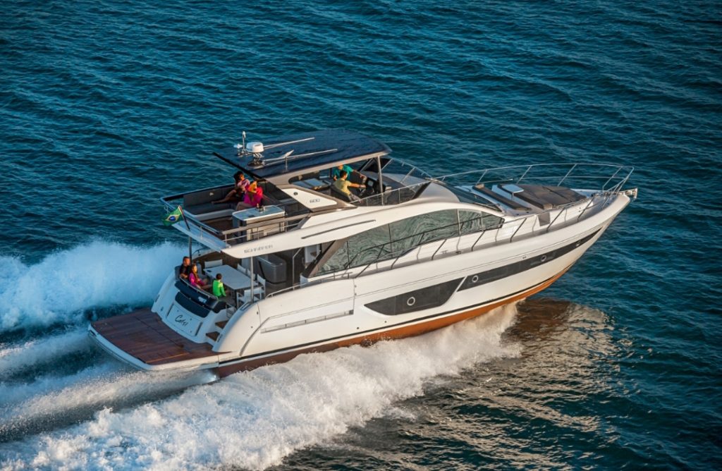 Design, engenharia e arte sobre as águas: o estaleiro brasileiro que inspira o luxo náutico mundial reafirma seu protagonismo no mês de outubro