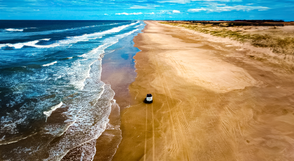 Praia do Cassino, no Rio Grande do Sul, é reconhecida como a maior praia do mundo