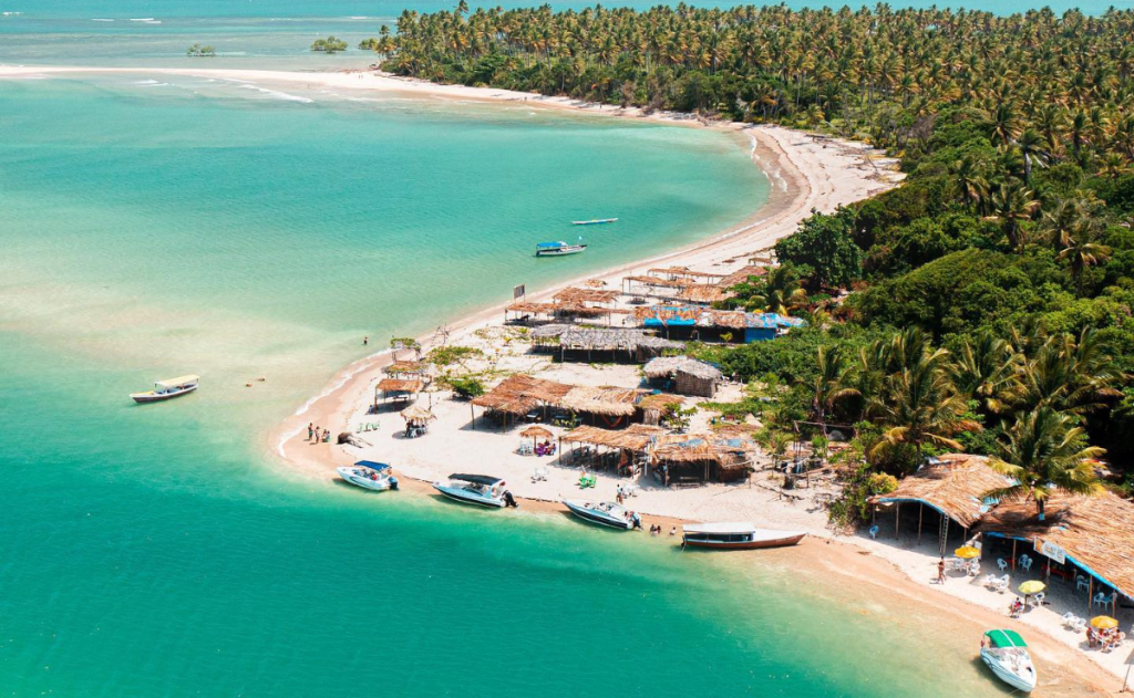 Boipeba: o paraíso baiano que resistiu ao turismo de massa e virou notícia internacional